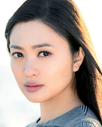 北原里英